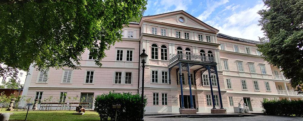 Schloss Arenberg building